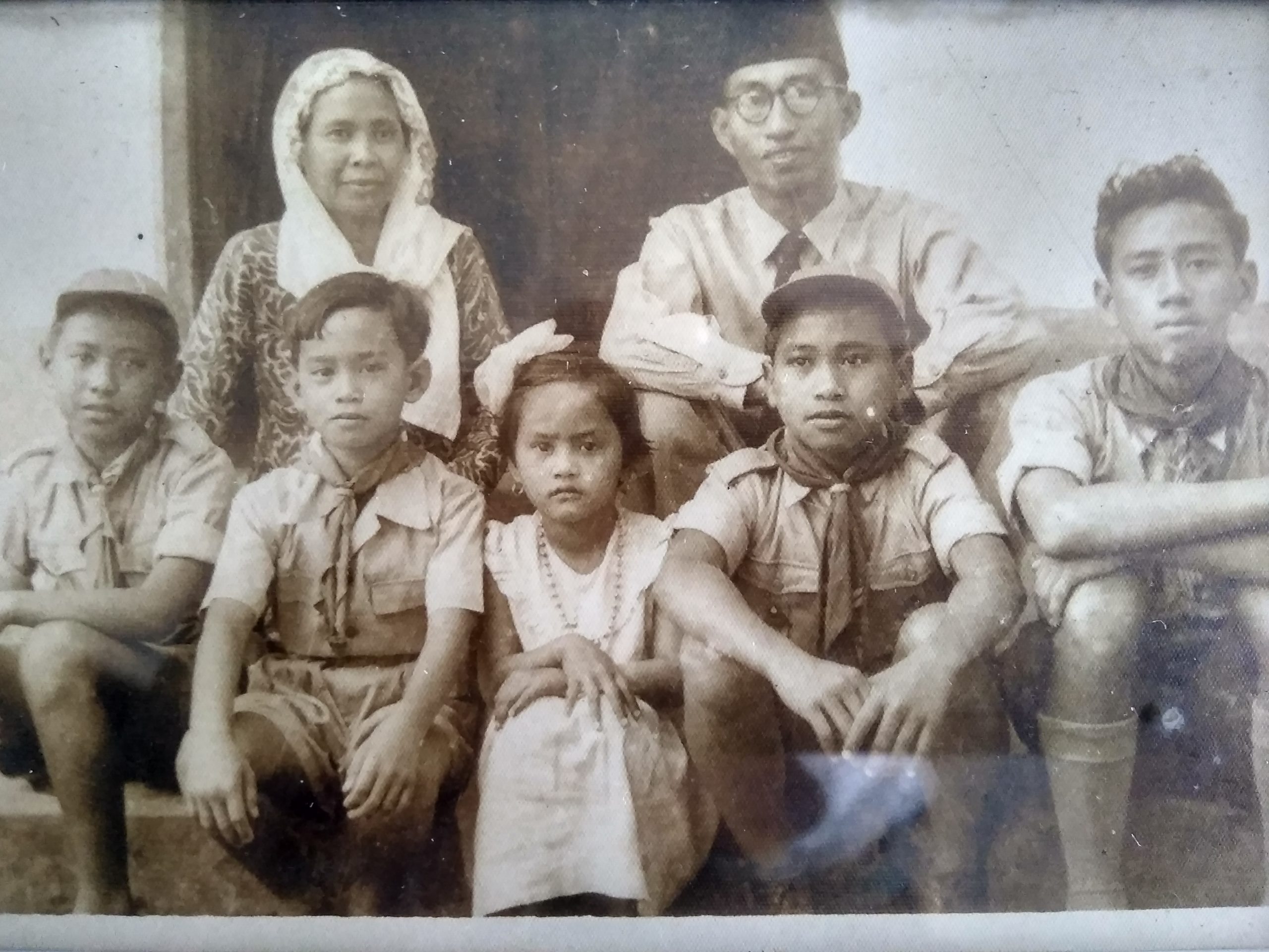 Siti Hayinah dan keluarga